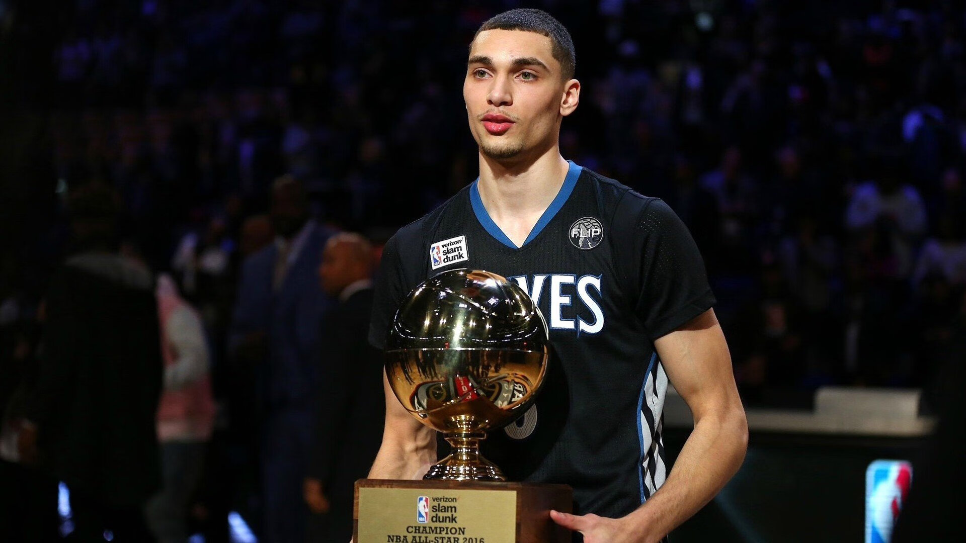 卢卡库导演逆转大戏,拉齐奥绝境翻盘,哥斯达黎加防线崩于一人之手