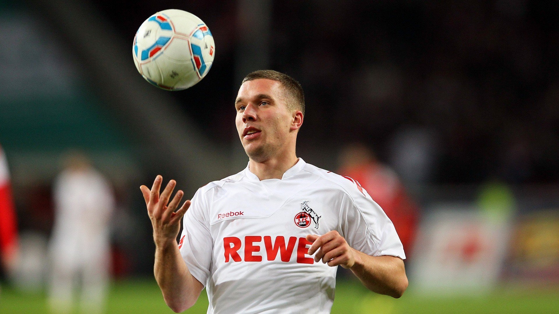 马刺封锁广东队,浓眉成为关键先生